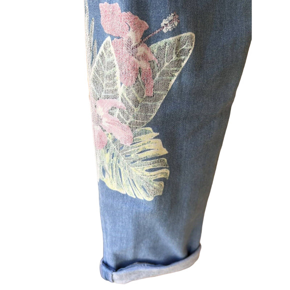 Tommy Bahama Temo Slim Boyfriend Jeans with Floral Print Accent - Size 27x29 - Picture 9 of 10